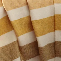 Plaids|Plaids><noscript><img width=