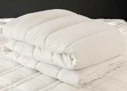 Couettes|Couettes><noscript><img width=