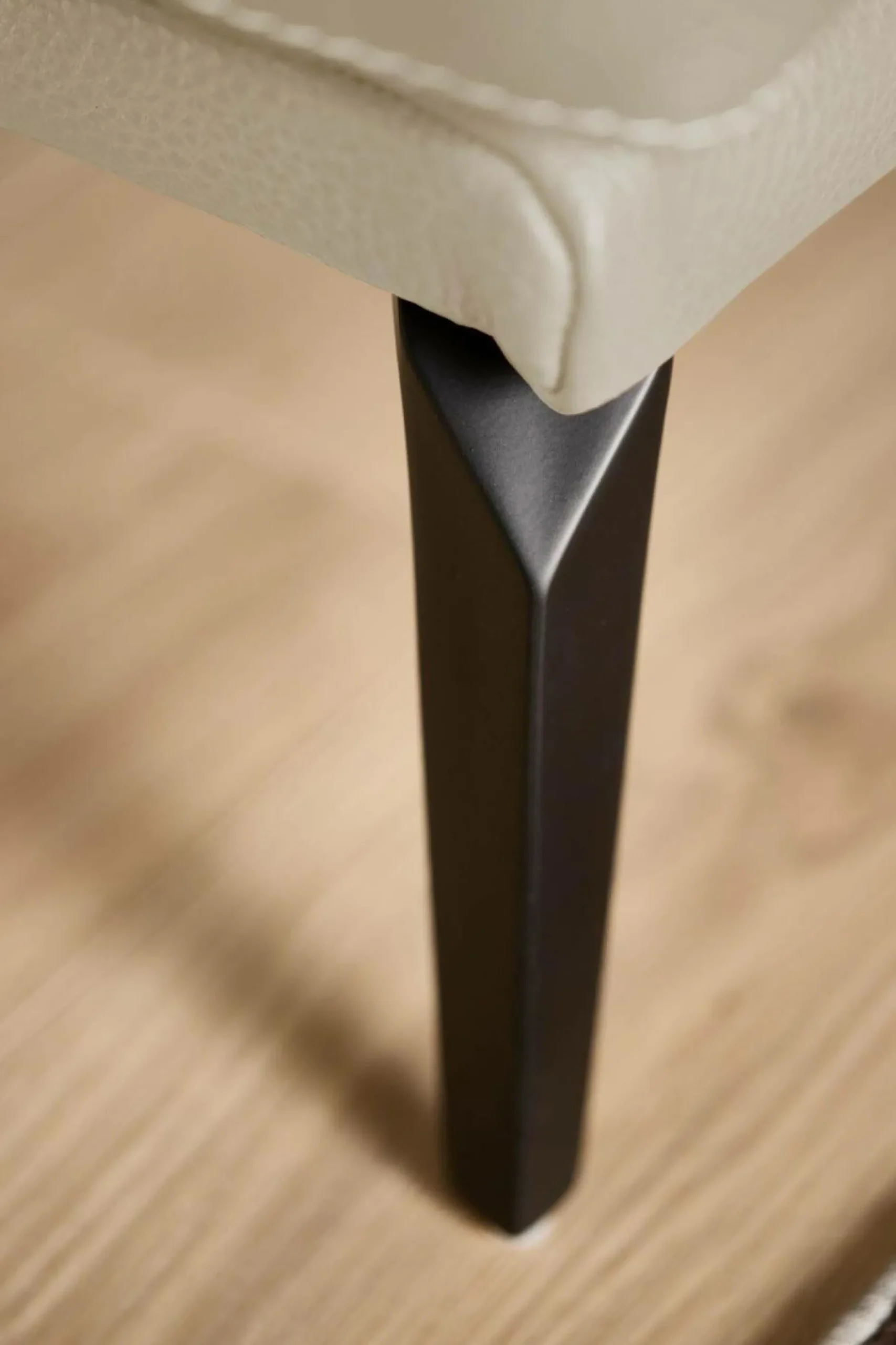 Canapés Droits|Canapés Fixes>Camif Canapé cuir Basile - - 3 places Sable