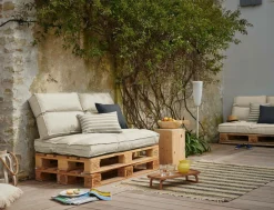 Poufs, Poires Et Coussins De Sol|Poufs, Poires Et Coussins De Sol></noscript>Camif Coussin d'Extérieur recyclé Heva - Ecru