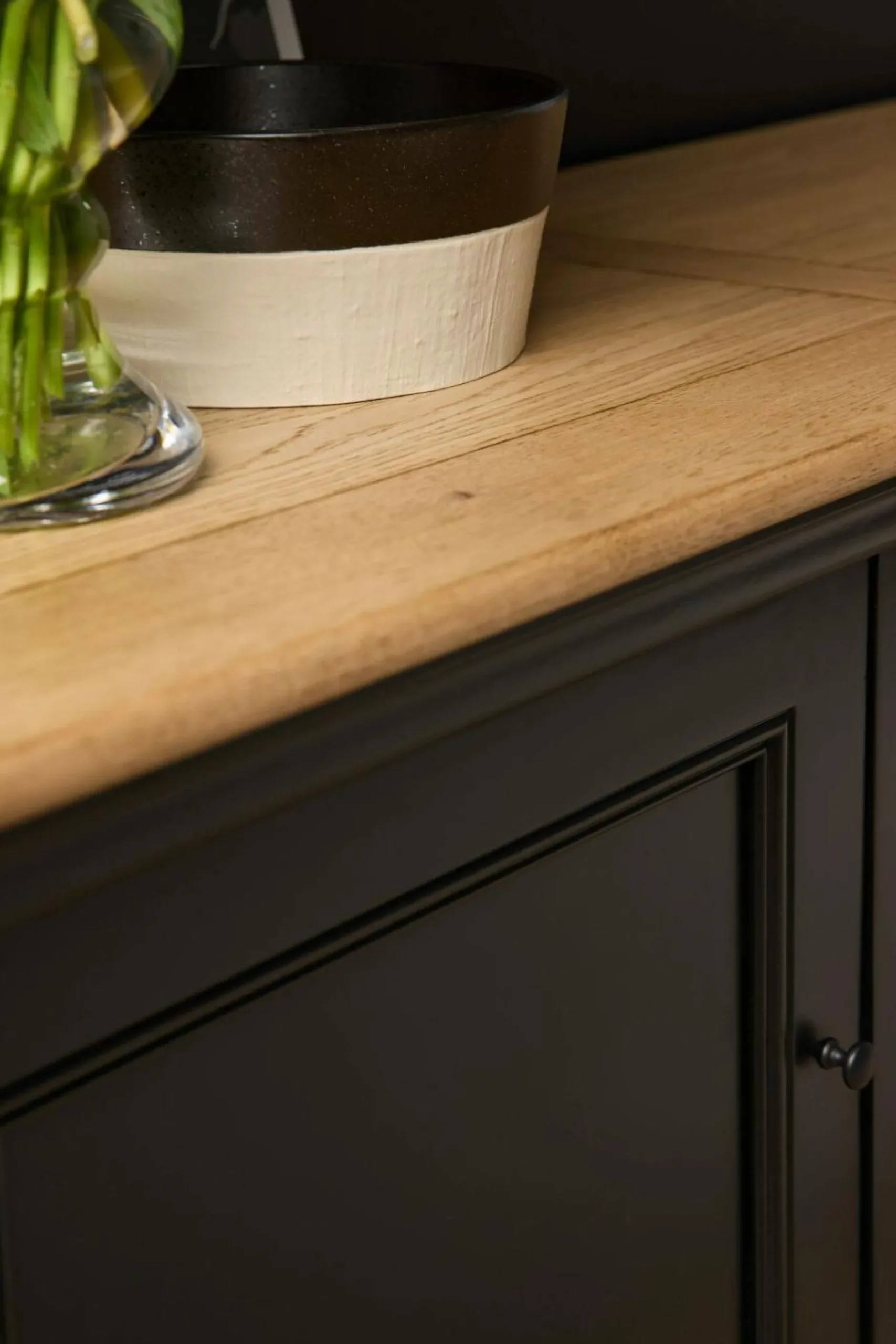 Meubles Tv>Camif Meuble TV bois massif 2 portes 3 tiroirs Embellie - Noir