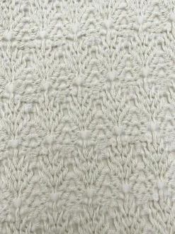 Couvre-Lits><noscript><img width=